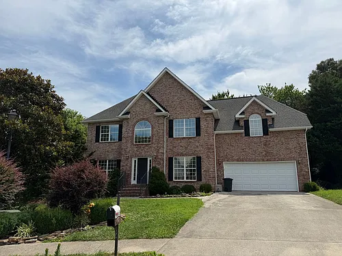 492 Glenshire Ln Photo 1