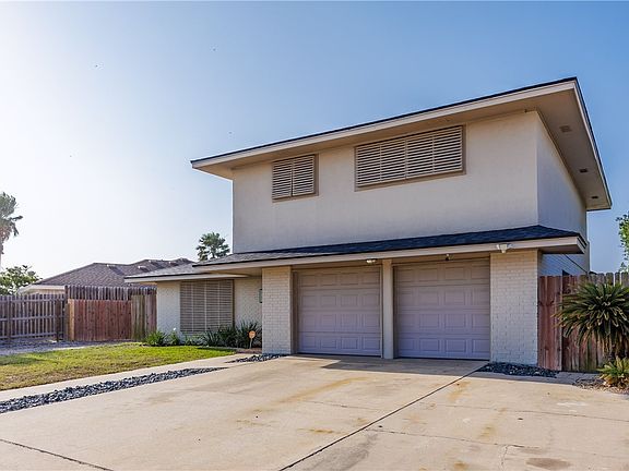 3rd image of 13917 Primavera Dr