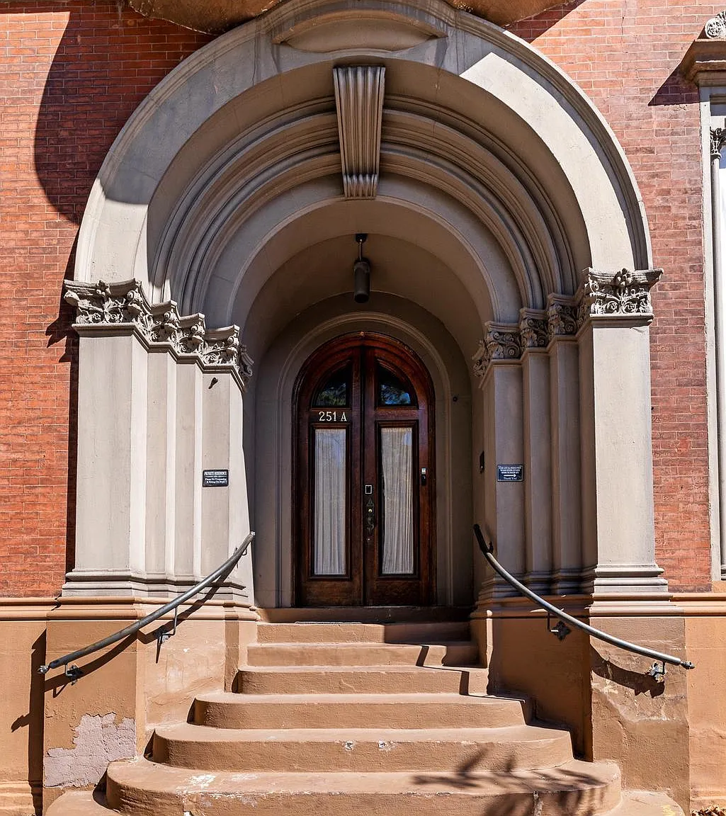 Chandler Place — Photo 3