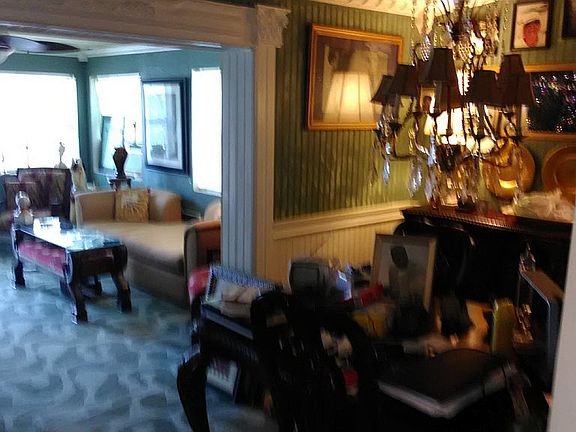 4th image of 1233 N Andrews Ave