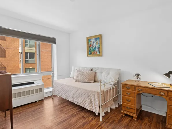 3585 Greystone Avenue image 10 of 11