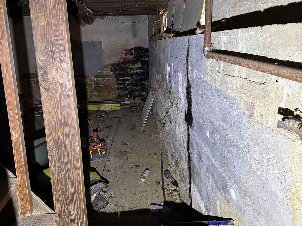 28th image of 314 N Mulberry St