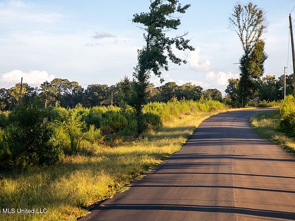 4th image of Owen Boone Rd