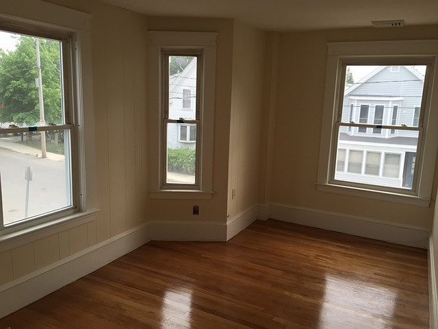 2nd image of 10 Beech St
