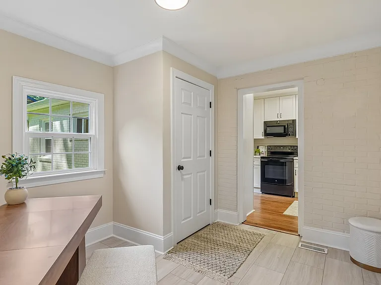 4065 Hiddenbrook Dr — Photo 8