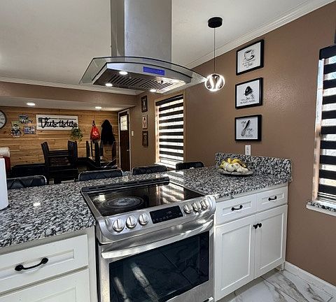 4th image of 3426 S Columbine Ln