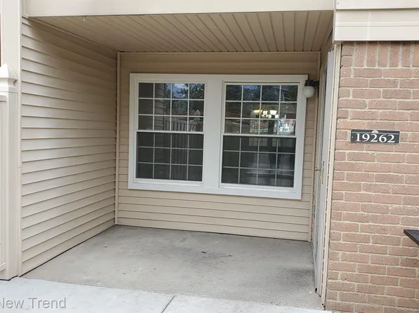 19262 Northridge Dr, Northville, MI 48167
