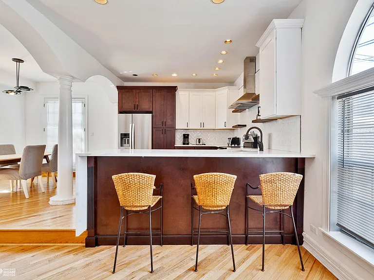 1517 W Irving Park Rd #CH — Photo 12
