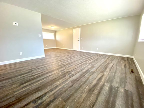 2nd image of 308 Ives Ln