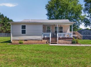 148 Tom Davis Rd, Livingston, TN 38570