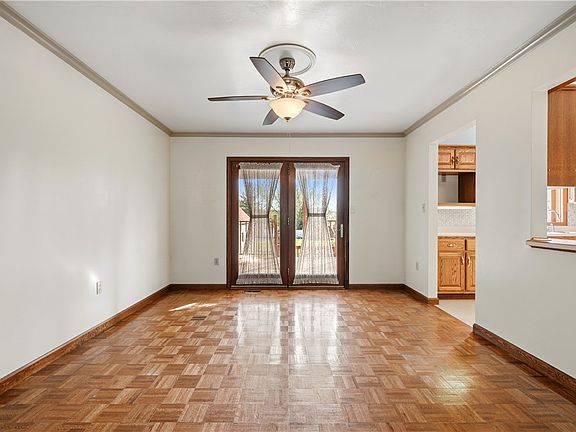 5th image of 202 Beachview St