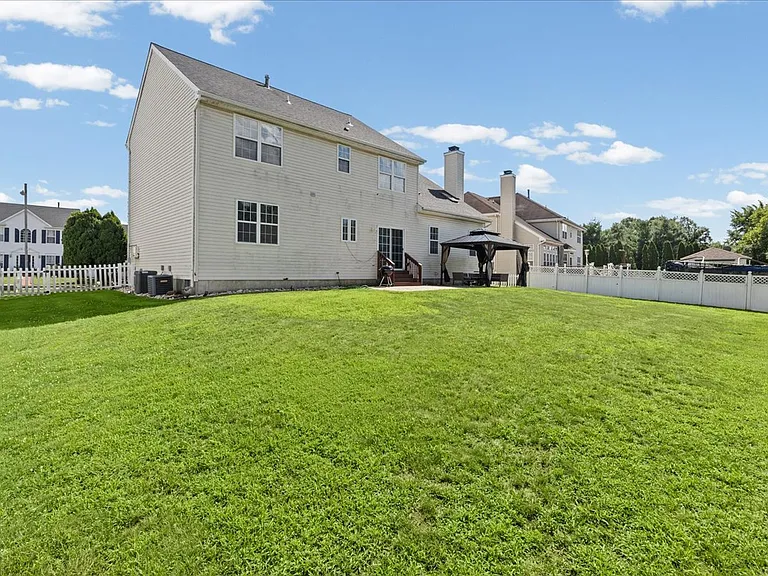 49 Equestrian Dr — Photo 39