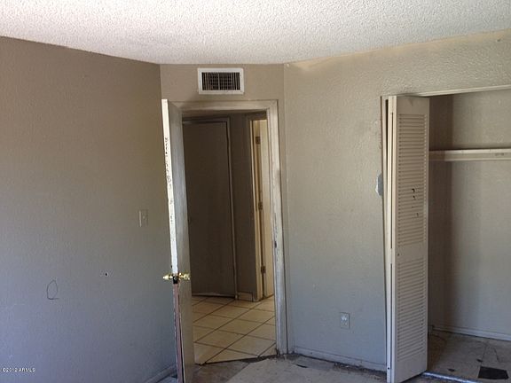 5th image of 1806 N 68th Dr