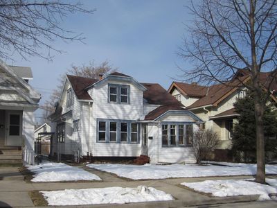 1135 South 74th STREET, West Allis, WI, 53214
