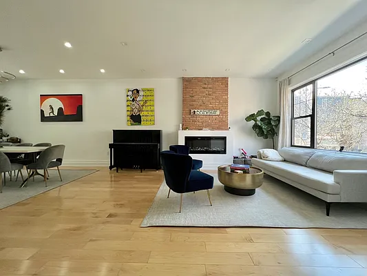 Rented by SERHANT. | media 19