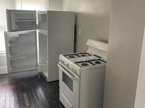 4th image of 4515 Bucyrus Ave #2