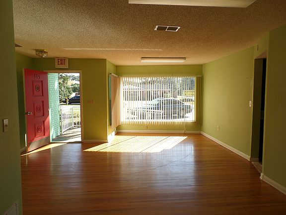2nd image of 335 Doris Dr