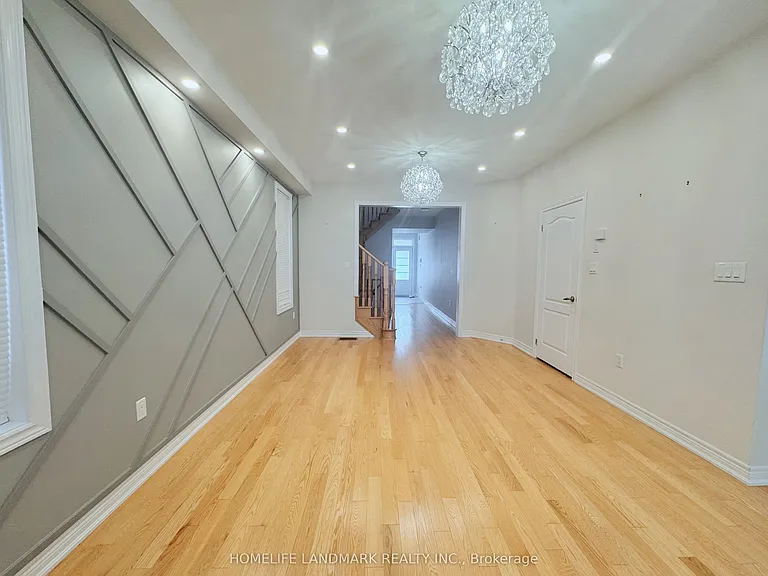 36 Applegate Dr — Photo 3