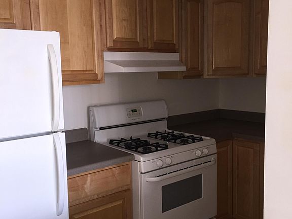 5th image of 2605 S Indiana Ave Unit 704