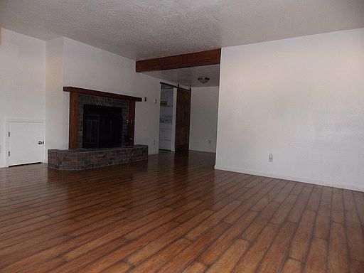 2nd image of 5801 Lowell St NE APT 12B
