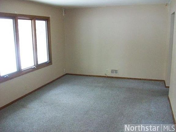 3rd image of 6715 Park Avenue