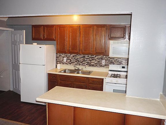 4th image of 3436 Dunran Rd