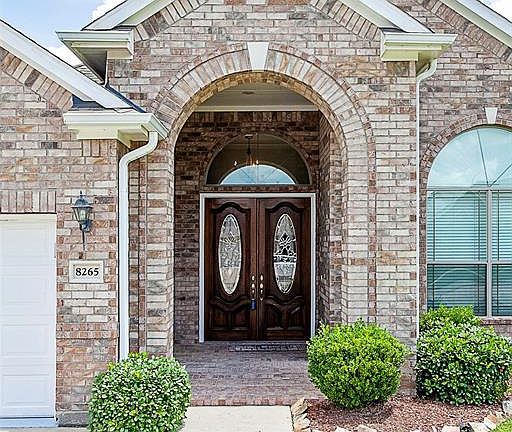 5th image of 8265 Lake Placid Dr