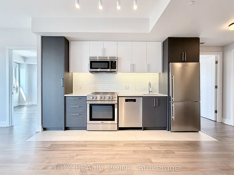 2525 Bathurst St #1104 — Photo 6