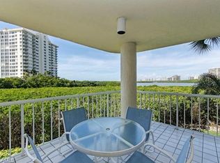 50 Seagate Dr, Naples, FL 34103