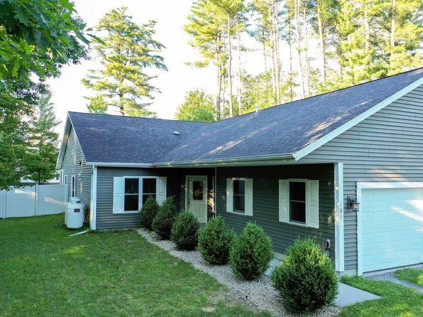 27 Willys Lane #101, Milton, VT 05468
