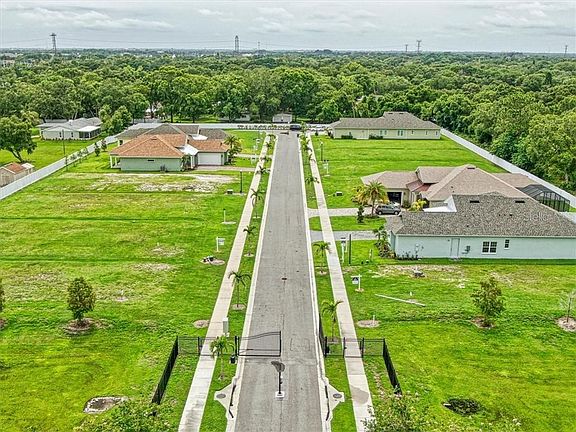 5th image of 2969 Breezy Meadows Dr