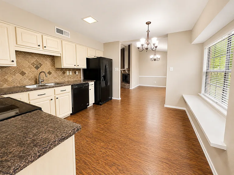 7713 Jerome Dr — Photo 35