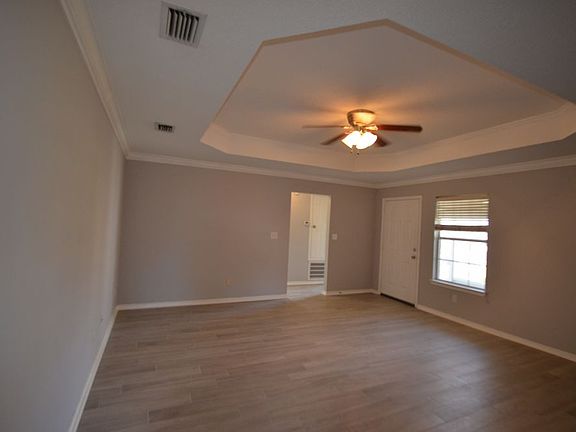 3rd image of 1856 Laurel Oaks Ct