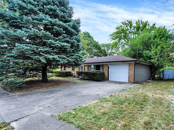 3rd image of 7943 Bellwood Dr