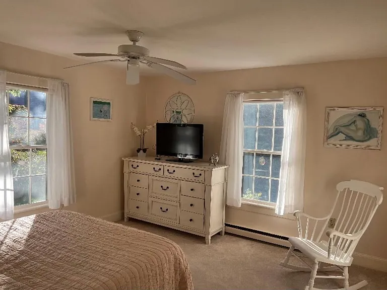589 York St #4 — Photo 11