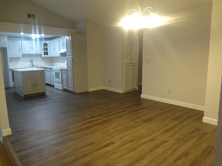 6832 Trovita Way — Photo 7