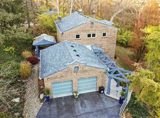 2940 Lower Grandin Rd, Cincinnati, OH 45208