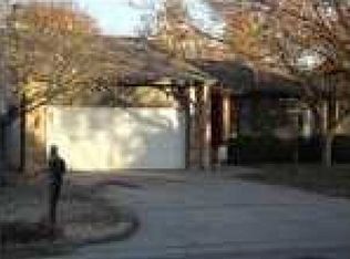 1716 S Red Oaks St, Wichita, KS 67207