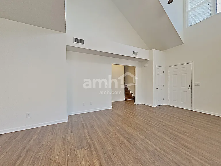 6852 Scarlet Ridge Dr — Photo 6