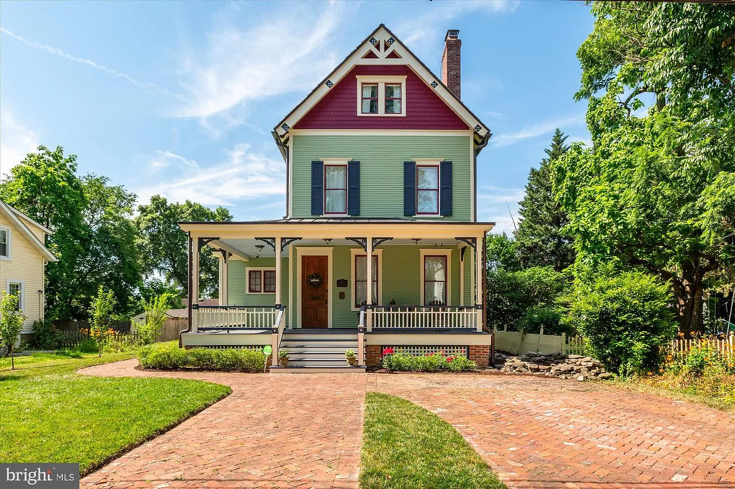 4711 Oliver St photo 1