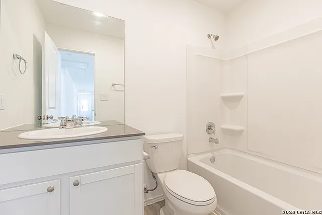 12932 Lake Fryer St — Photo 18