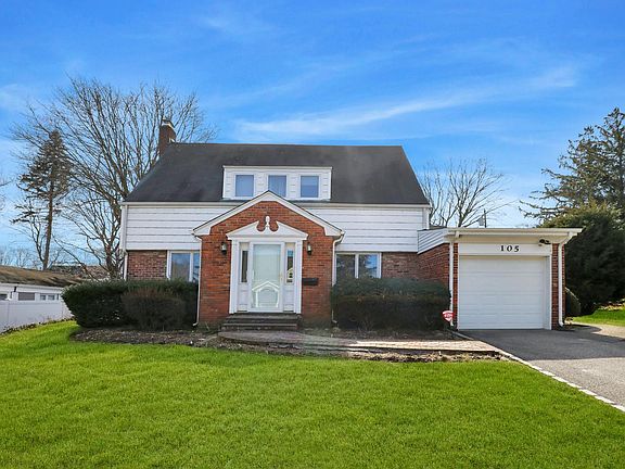 2nd image of 105 Circle Dr