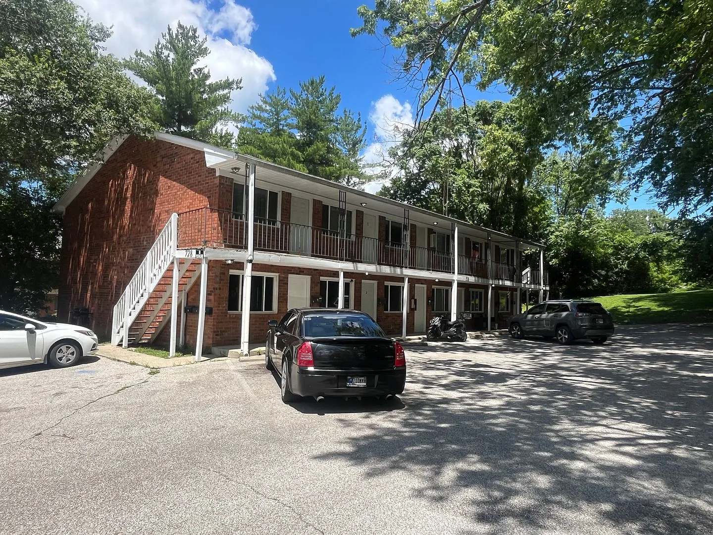 728 West Dixie - Lemongrass — Photo 3