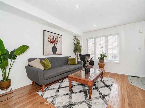 3rd image of 10 Ted Wray Cir