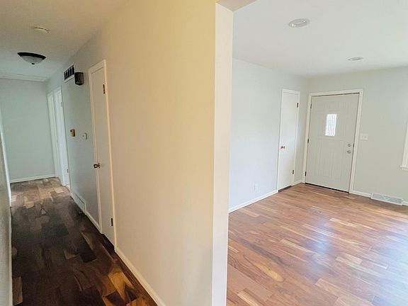 5th image of 229 W Florence Ave