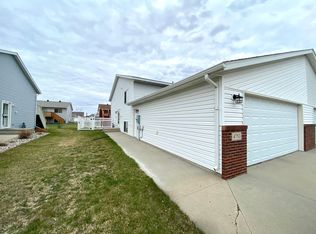 4753 51st St S, Fargo, ND 58104