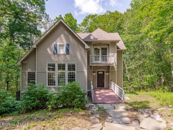 852 Mosiers Knob Rd, East Stroudsburg, PA 18301