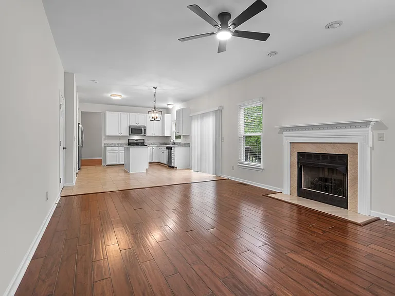 3258 Nolen Ln — Photo 10