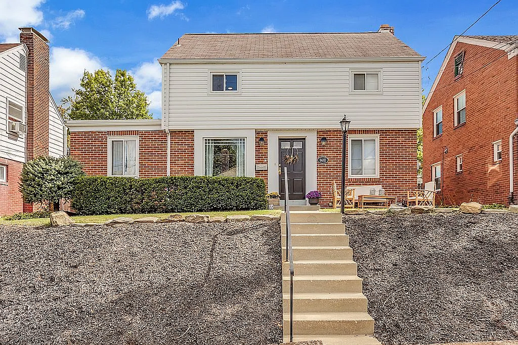 1410 Simona Dr photo 1