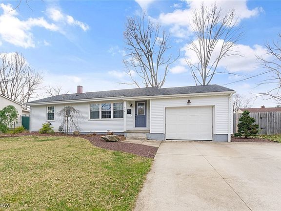 3rd image of 434 Hood Dr